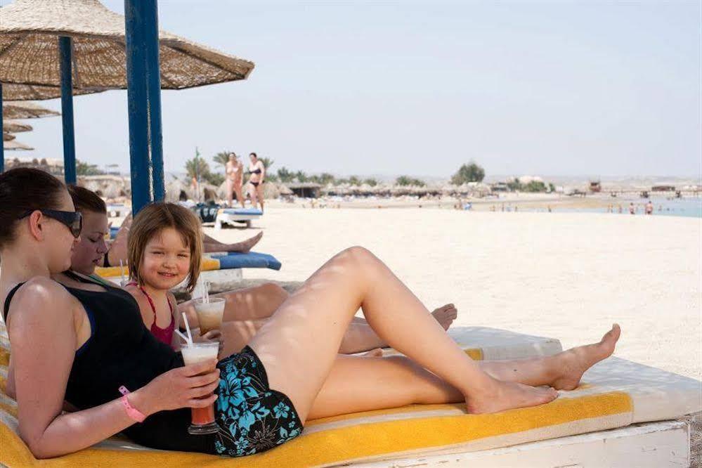Pensee Royal Garden Beach Resort El Qoseir Esterno foto