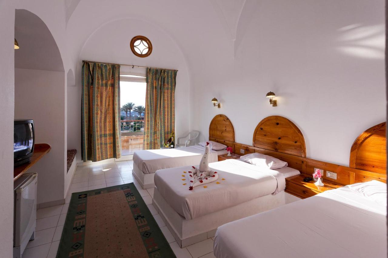 Pensee Royal Garden Beach Resort El Qoseir Esterno foto