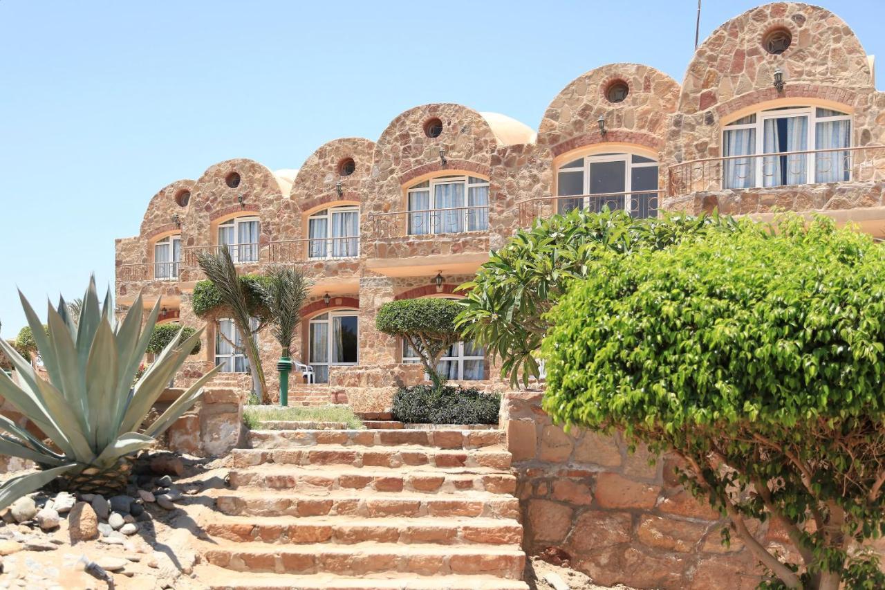 Pensee Royal Garden Beach Resort El Qoseir Esterno foto