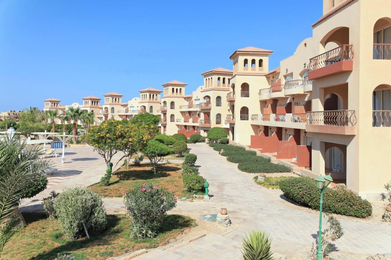 Pensee Royal Garden Beach Resort El Qoseir Esterno foto