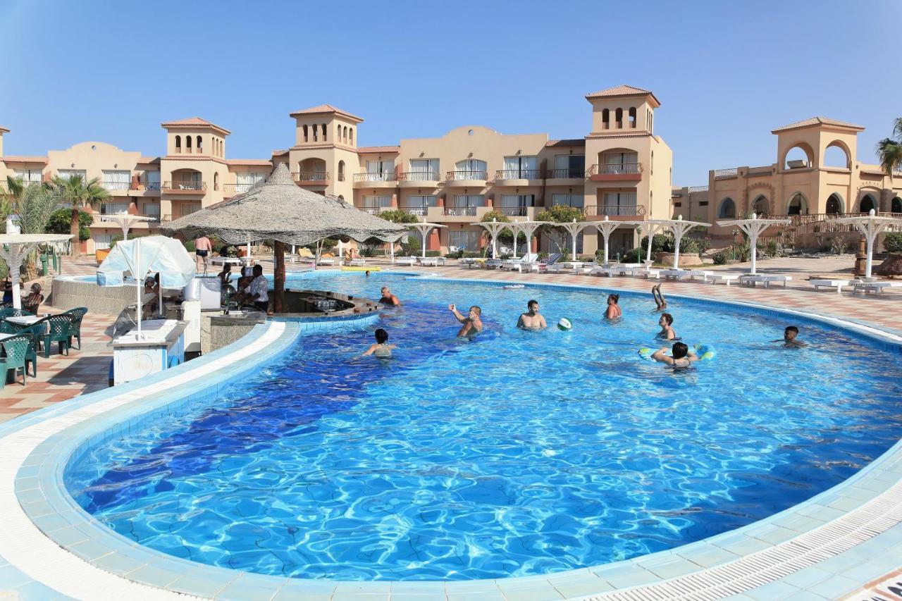 Pensee Royal Garden Beach Resort El Qoseir Esterno foto