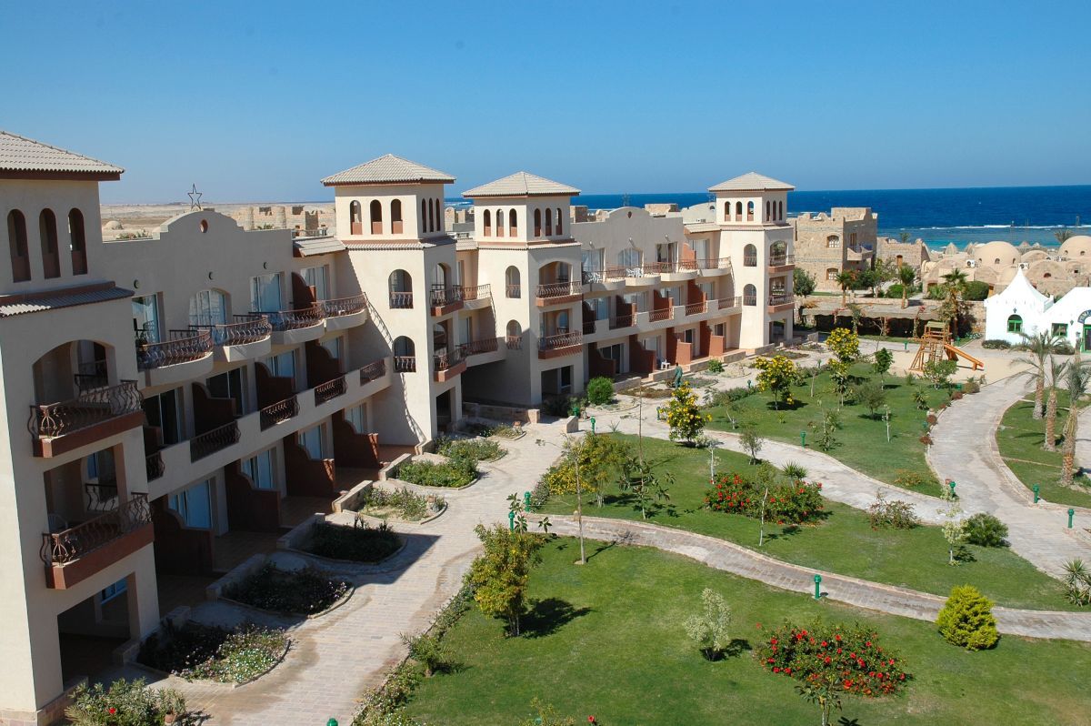 Pensee Royal Garden Beach Resort El Qoseir Esterno foto