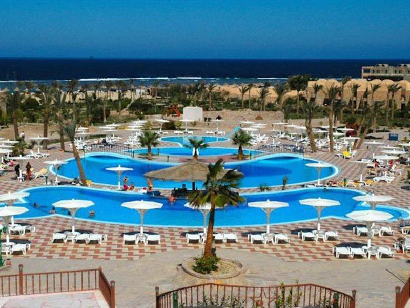 Pensee Royal Garden Beach Resort El Qoseir Esterno foto