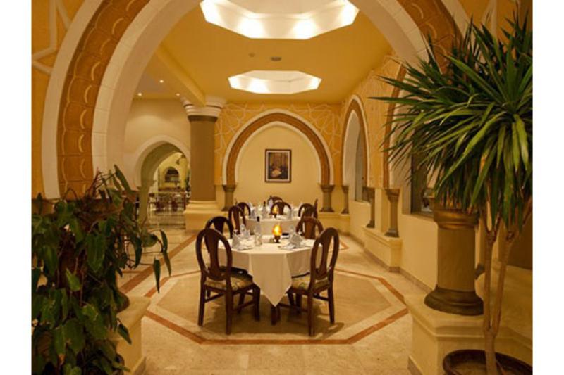 Pensee Royal Garden Beach Resort El Qoseir Esterno foto